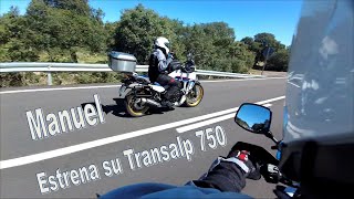 Manuel Estrenando su Honda Transalp 750 en su primera ruta con el grupo