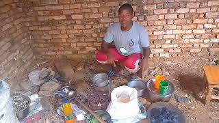 Kiel oni preparas maizpanon en Burundo – Filmo por La Usona Bona Film-Festivalo