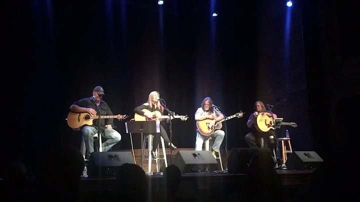 Stories Behind the Songs with Gary Hannan, Dave Gi...