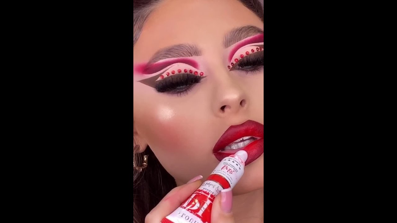 Confidence has no competition 👑 Using the NEW Plouise Lip Bases 💄 How are you wearing yours? 