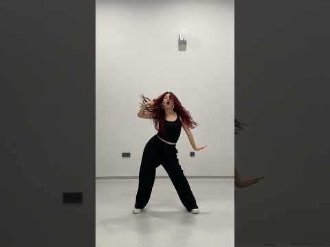 Geceleri Arıyo Shorts Big5 Arıyo Dance 
