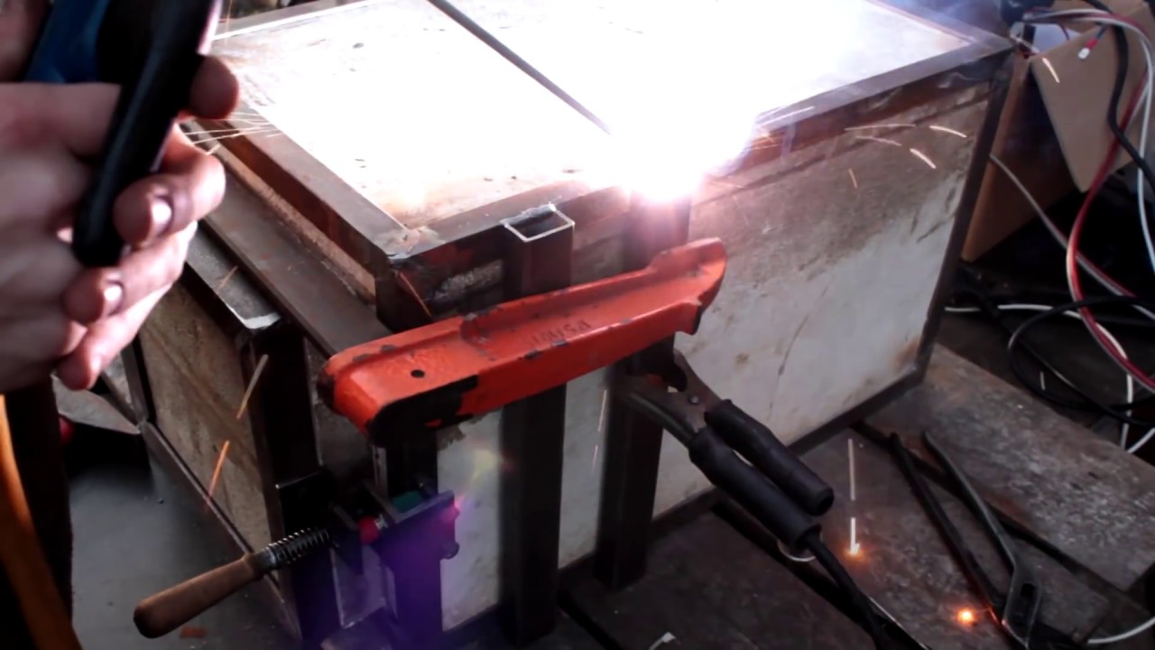 Making The Simplest Fire Brick Forge