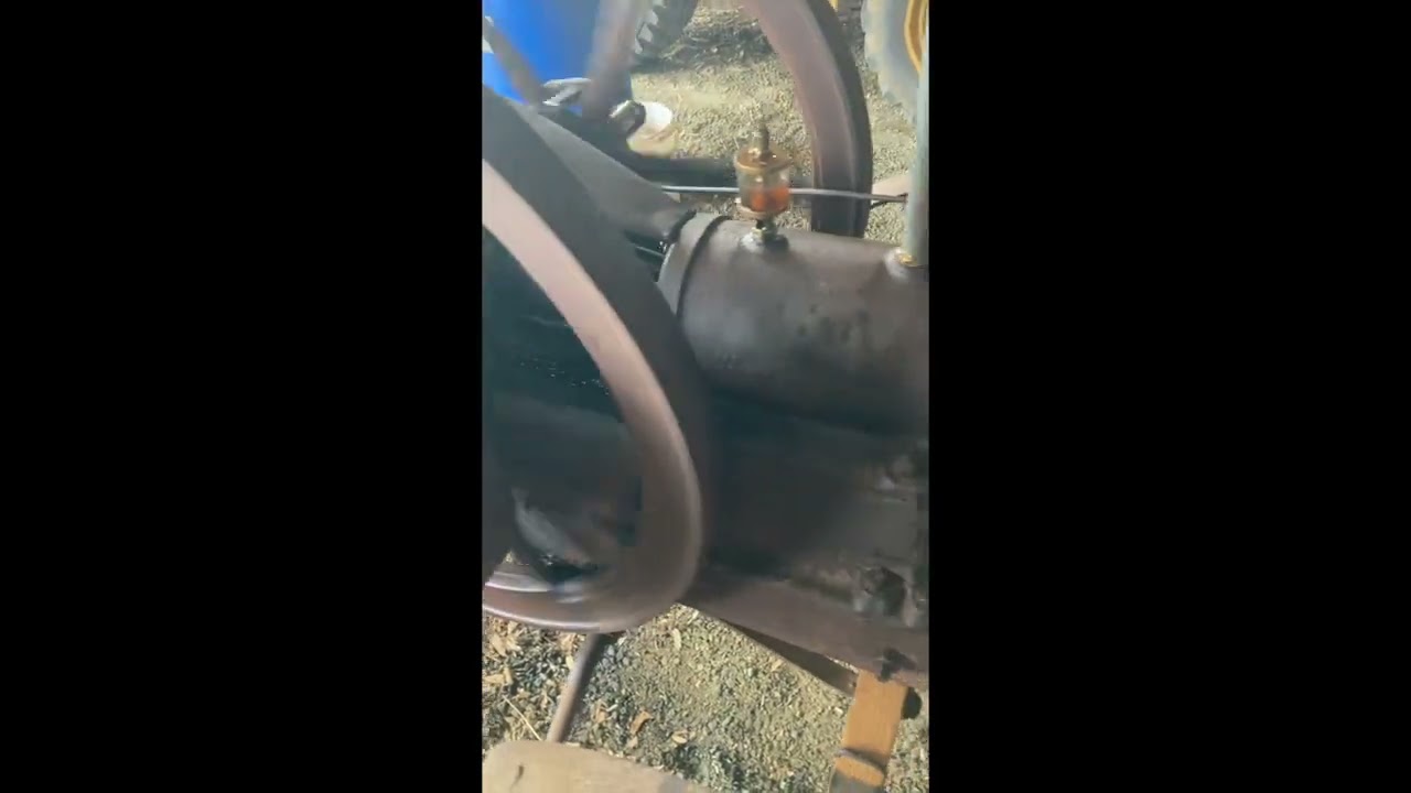 IHC Hit and Miss 6hp Famous Engine Running Slow Part 2