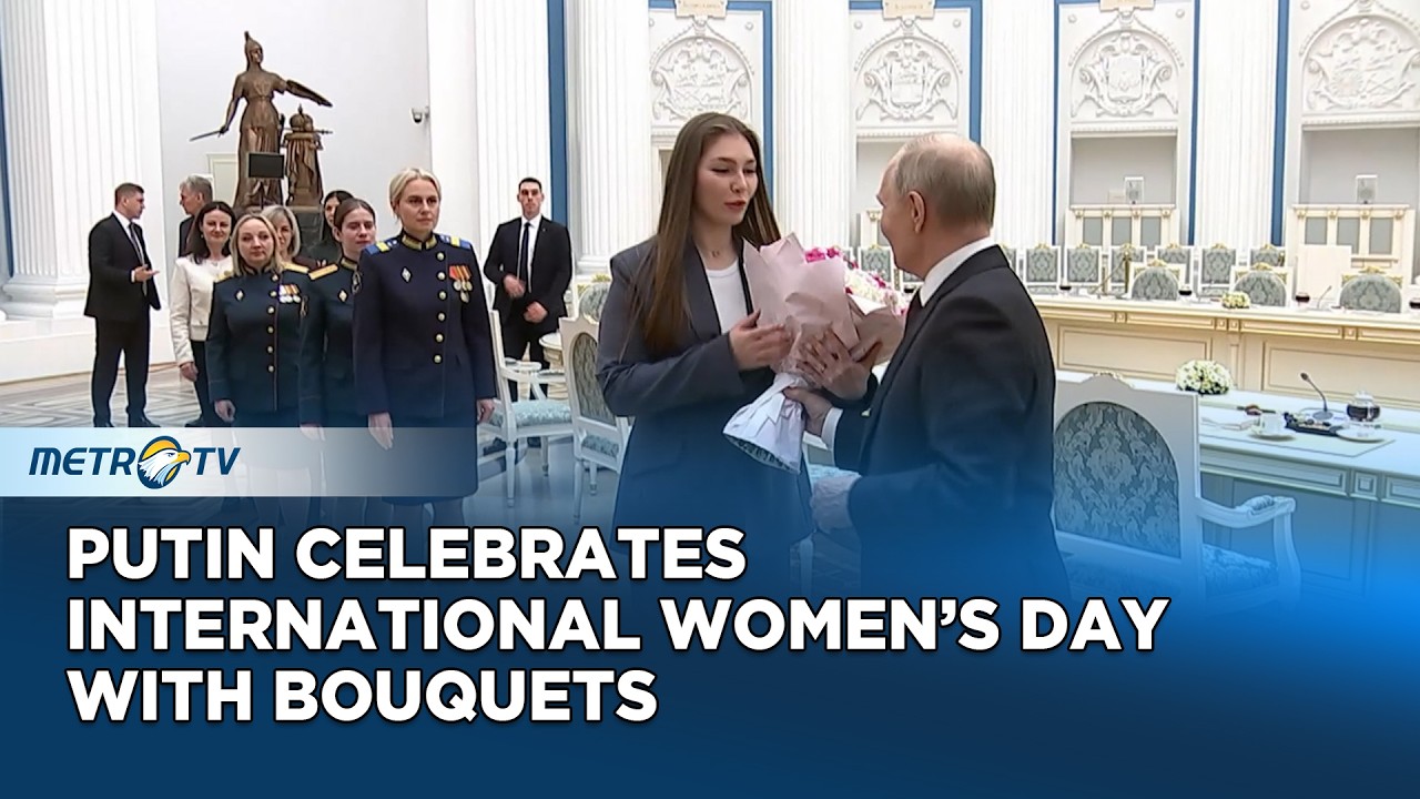 Vladimir Putin Presents Bouquets to Women at the Kremlin for International Women’s Day