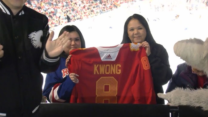 Larry Kwong, 94, Dies; N.H.L.'s First Player of Asian Descent