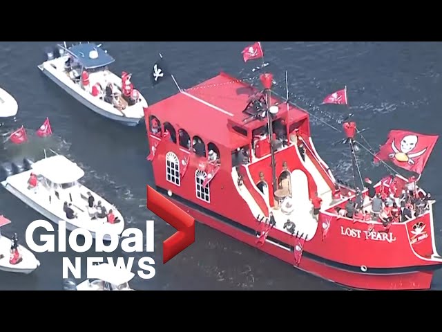 Buccaneers and fans party at Super Bowl boat parade in Tampa