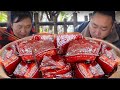 10斤五花臘肉，二弟做“臘肉燉白菜”，肉切大坨一口一块吃過癮｜Mukbang【鐵鍋視頻】