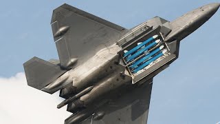 US $150 Million F-22 Shows Off its Super Advanced Bomb Bay