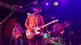 Black Joe Lewis and the Honeybears 