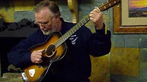 Bobby boyles demos the Martin OOO-18 Authentic Gui...
