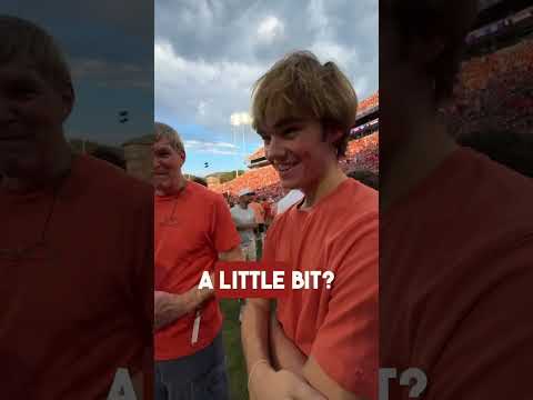 Surprised these Clemson fans with field passes 💯