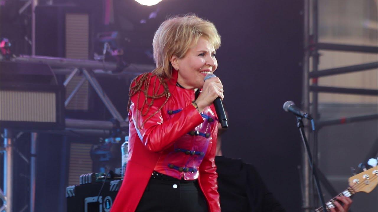 кормухина moscow calling. кормухина парк горького moscow calling. кормухина moscow calling. арина кормухина. кормухина moscow calling.