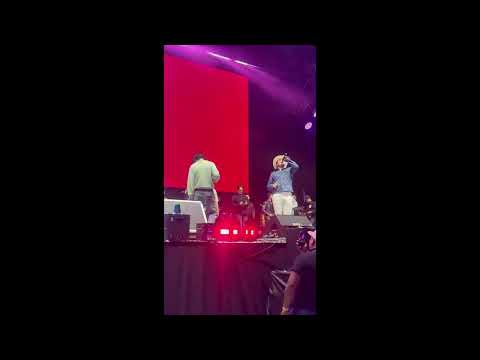 EDGARDO NÚÑEZ con XAVI en la ARENA CIUDAD DE MÉXICO