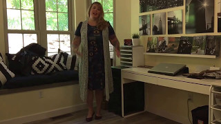 Styling the Lularoe Amelia dress