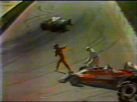 formula-1-1978-u-s-gp-long-beach-gilles-villeneuve-ferrari-crash