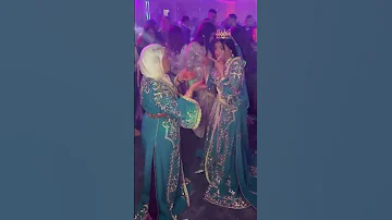 شوف واحد البنت وماماها اش داروا المغرب 