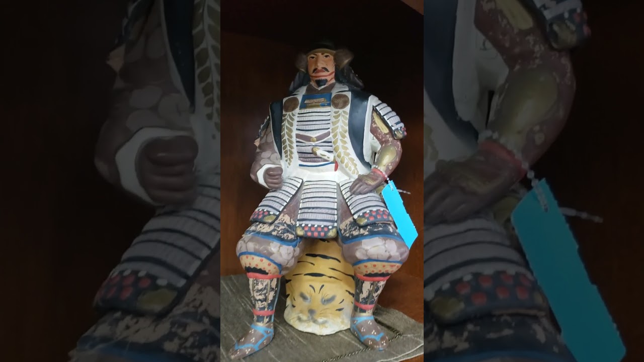 Colorful ethnic figurines 