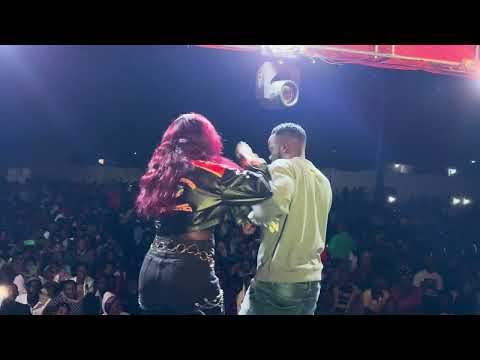 SPICE DIANA AND CHRIS EVANS PERFORMING TONDWISA