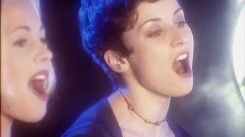 Nicki French - Total Eclipse Of The Heart (Officia...