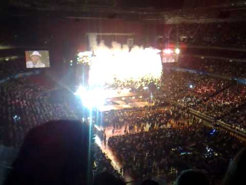 Jay Chou (千里之外) World Tour Sydney 2009 - FAVOURITE!!!