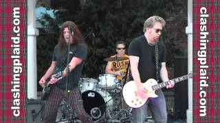 CLASHING PLAID she loves fire live from Lansdale Bike Night