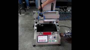 High Quality Desktop Flat Bed Screen Printer with Vacuum Table