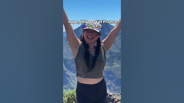 🌋 a volcano in France? YES i moved here from Singapore! 🇸🇬 🇫🇷 #movingabroad #lifeinfrance