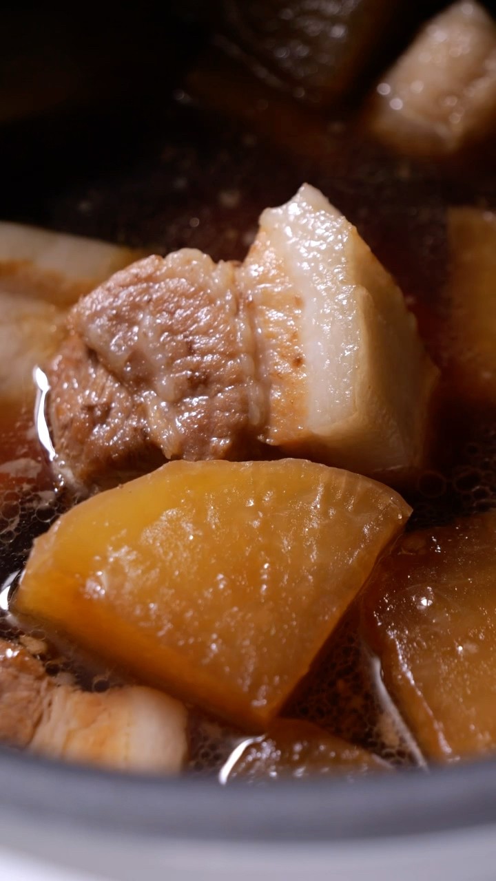 Simmered Pork and Daikon ?