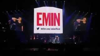 Emin live in Milan