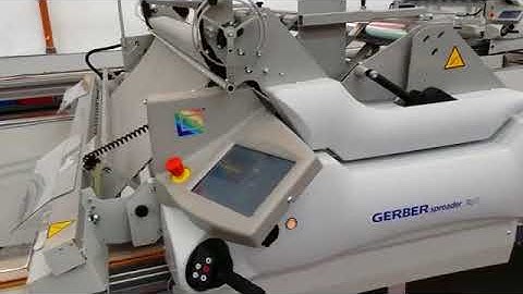 Loading and starting spreading with a Gerber spreader XLs50