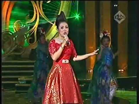 Lirik Lagu Rita Sugiarto - Hello Dangdut