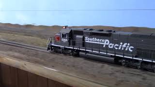 Athearn Southern Pacific SD40T-2 and SD40.