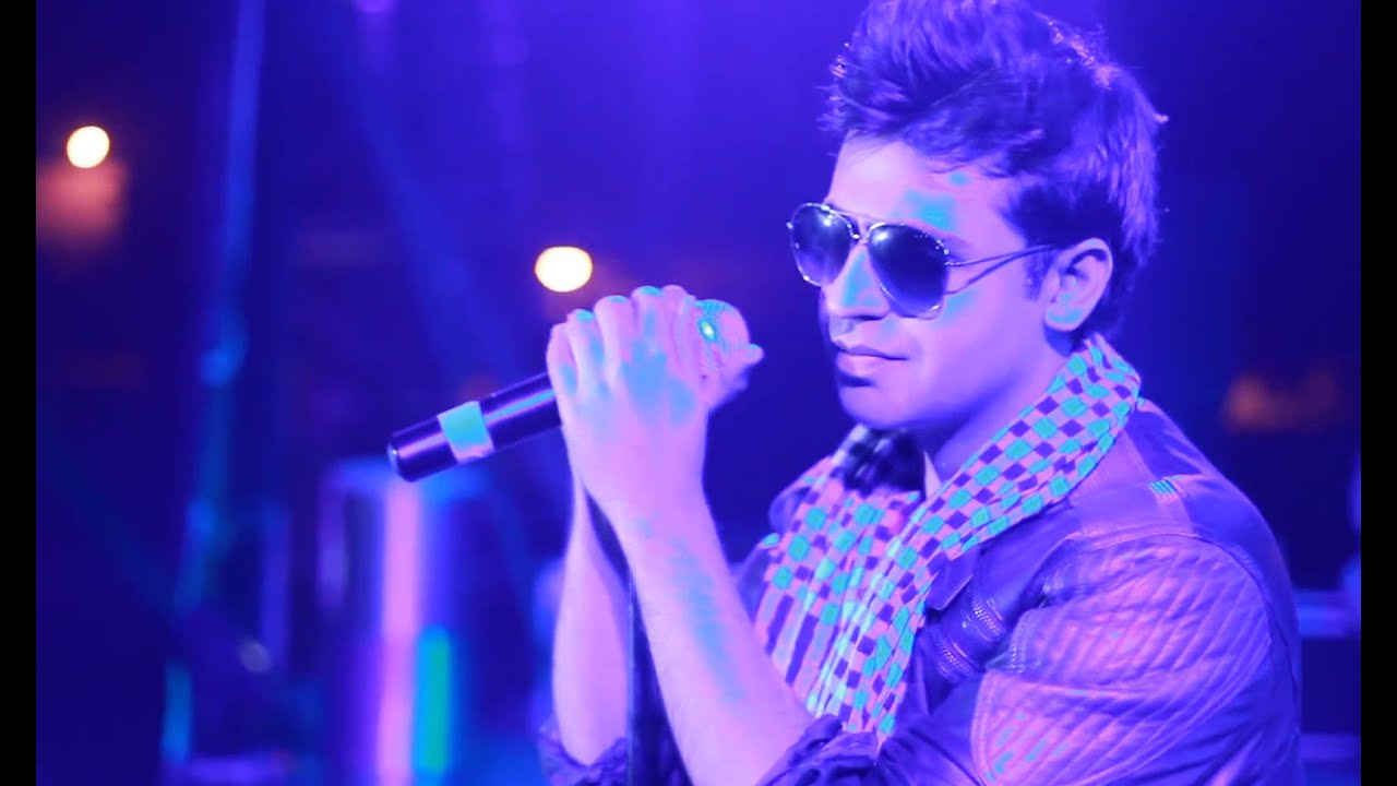 halka-halka-suroor-farhan-saeed-live-youtube