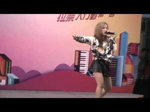 Winkie黎美言  @Hotcha  現場又跳又唱 -我不完美@Tsuen Wan Plaza(06122014 )