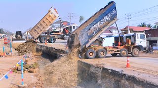 Wonderful Action!! Road construction, technology by huge landfill process dump truck​​ 25.5-ton