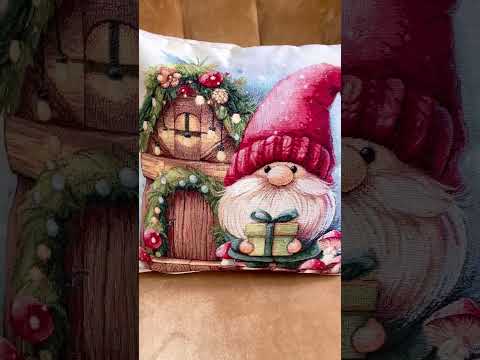 Декоративна наволочка Новорічна 45х45 см, гобелен GARCITO, видео 1