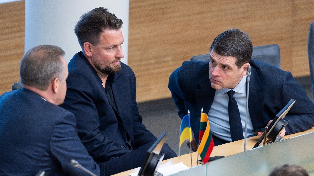 „Nauja diena“. Tai kas gi finansavo „Nemuno aušrą“?