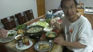 Luodong Shows Massive Hot Pot Meal And Talks About Chi Energy