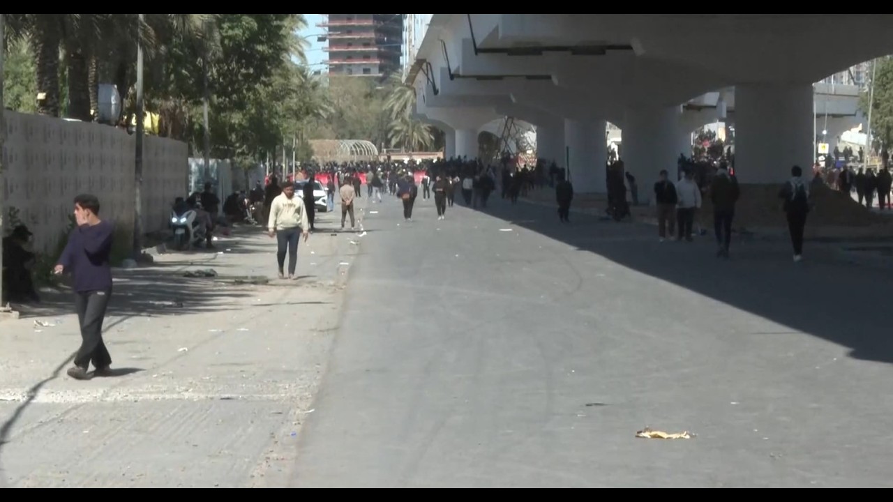 সরাসরি | খামেনিকে হ ত্যা র পর বাগদাদে বিক্ষোভ, ৩ দিনের রাষ্ট্রীয় শোক ঘোষণা