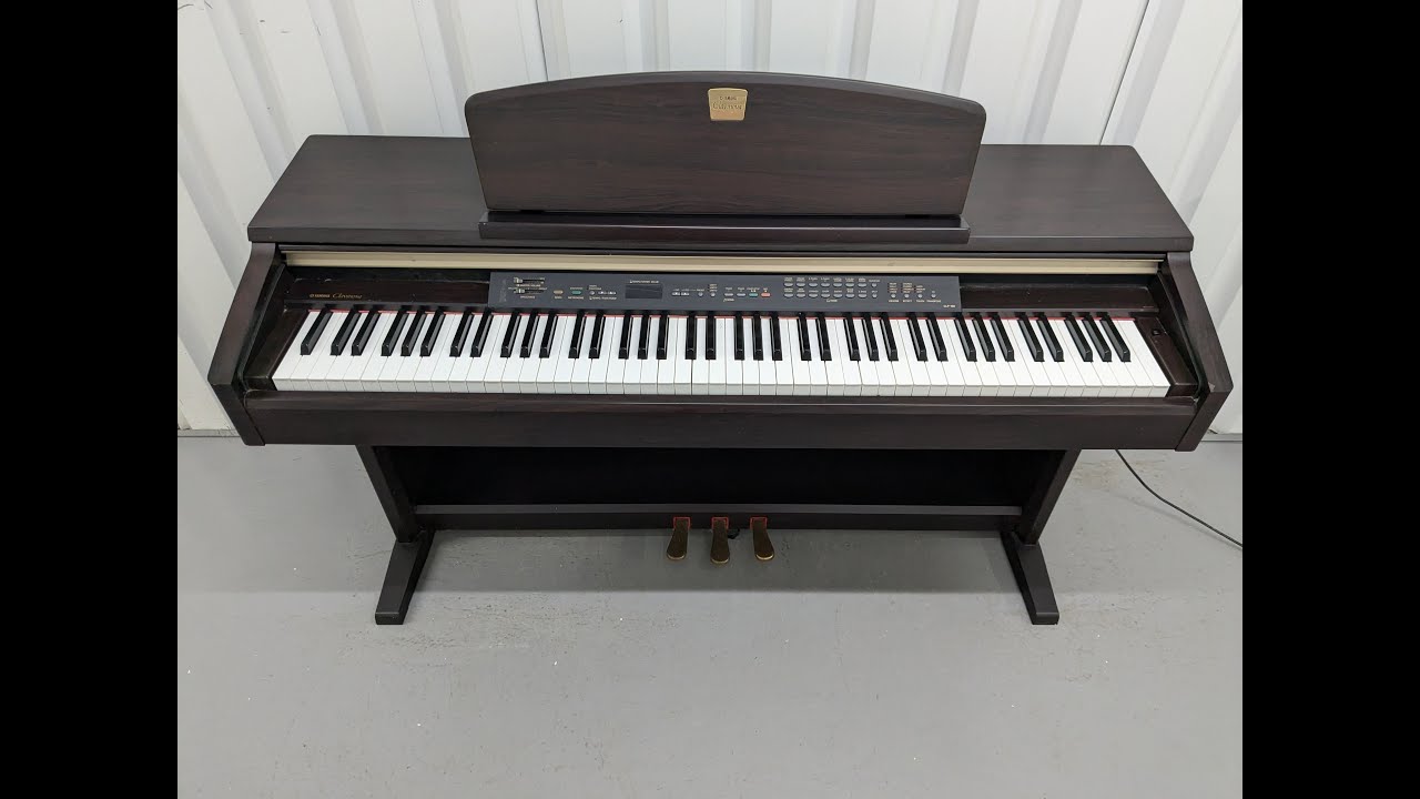 Yamaha Clavinova CLP-130 digital piano in dark rosewood finish 