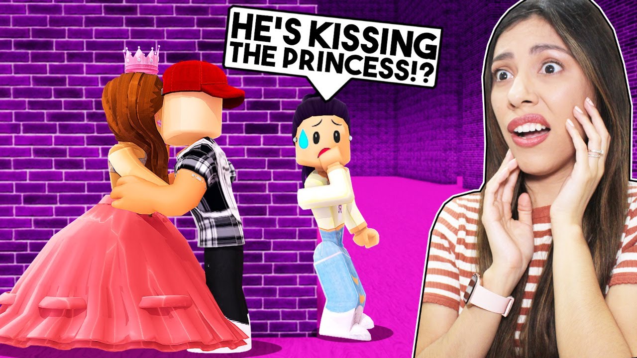 I Caught My Boyfriend Kissing The Princess Roblox Royale High Halloween Update Youtube - roblox princess at princessroblox twitter