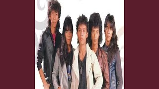 Di Antara Gadis