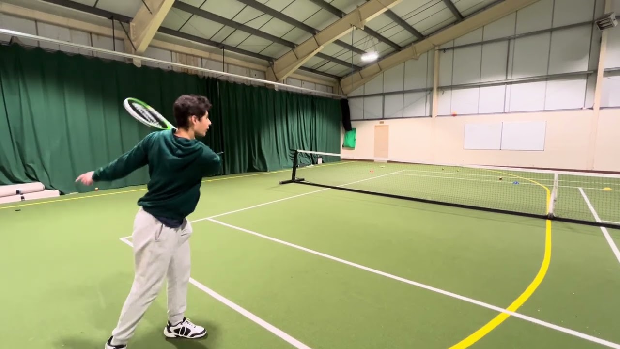 Demonstration video tennis LTA assistant course 