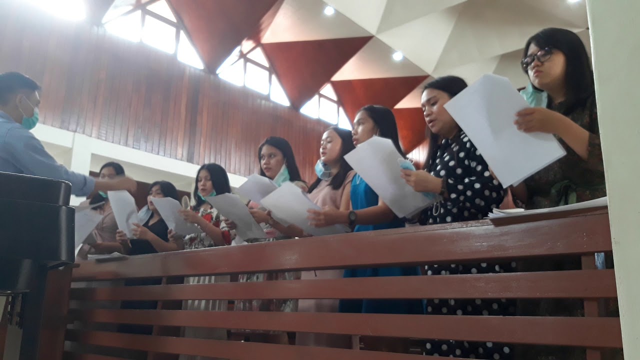 Koor Misa Natal 25 Desember 2020 - Bag 2 || Paroki St. Antonius Padua Taratara || Kota Tomohon