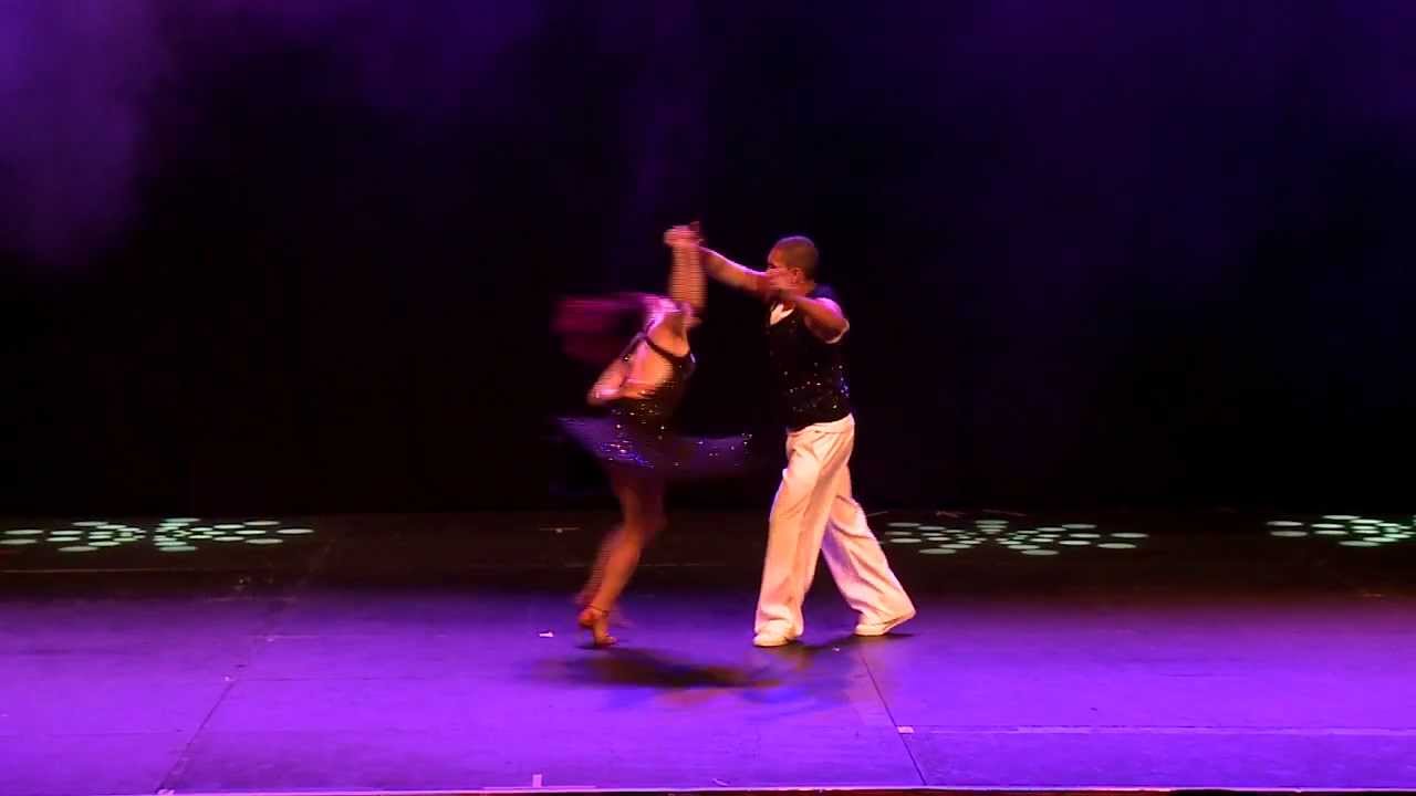 Kadu and Larissa performance 2012 Sydney Latin Festival