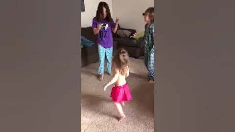 Stella tiny dancer