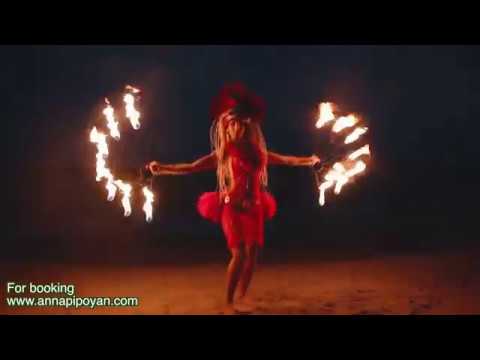 hawaiian-hula,polynesian,tahitian-drum-dance,-dance-with-fire,-fire-fans