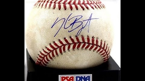 SHOWCASE - Chicago Cubs Autographed Baseballs (PSA/DNA Authenticated)