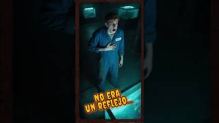 La cara tras el cristal | #Miedo #Suspenso #Shorts 🎬✨ HistoriasEnCorto 📖💥