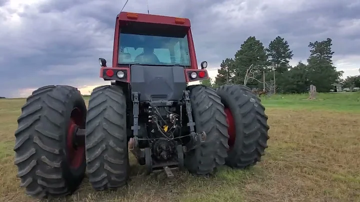 BigIron Auctions- Nemechek Case 5288 2wd Tractor- September 2023